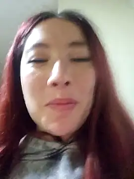 Snapshot of lunnaa_ chatting on 4, 3, 2026 lunnaa online show from 4, 3, 2026