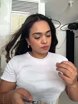 Snapshot of alana_dantes chatting on 2, 11, 2025 alana dantes online show from 2, 11, 2025