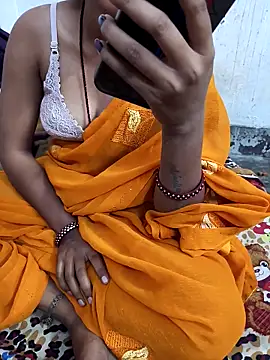 Snapshot of desimalai28 chatting on 19, 3, 2026 desimalai28 online show from 19, 3, 2026