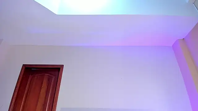 SerenaAveline online show from 4, 11, 2025