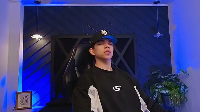 Eryonbradley online show from 4, 3, 2026