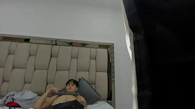 Snapshot of Mollyxketa1_ chatting on 6, 10, 2025 Mollyxketa1  online show from 6, 10, 2025