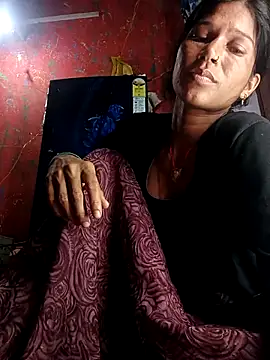 Snapshot of Sonam_pandeyji chatting on 8, 9, 2025 Sonam pandeyji online show from 8, 9, 2025