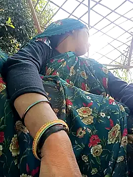 Snapshot of Sonam_pandeyji chatting on 16, 11, 2025 Sonam pandeyji online show from 16, 11, 2025