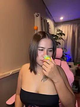 Snapshot of Kath_C chatting on 11, 4, 2026 Kath C online show from 11, 4, 2026