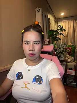 Snapshot of Kath_C chatting on 16, 4, 2026 Kath C online show from 16, 4, 2026