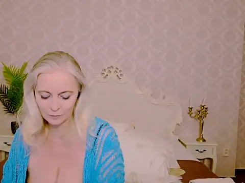 Snapshot of Anais_Janson chatting on 14, 4, 2026 Anais Janson online show from 14, 4, 2026