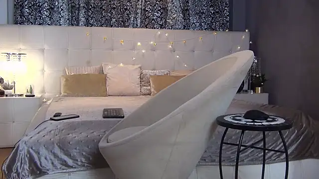 LadyValeriaXO online show from 20, 12, 2025