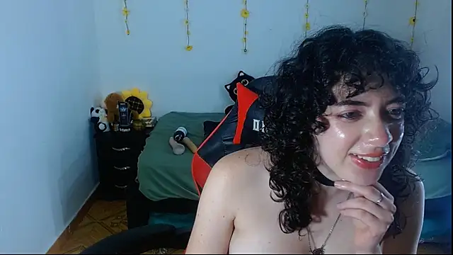 Snapshot of sajecrismaa chatting on 11, 6, 2026 sajecrismaa online show from 11, 6, 2026
