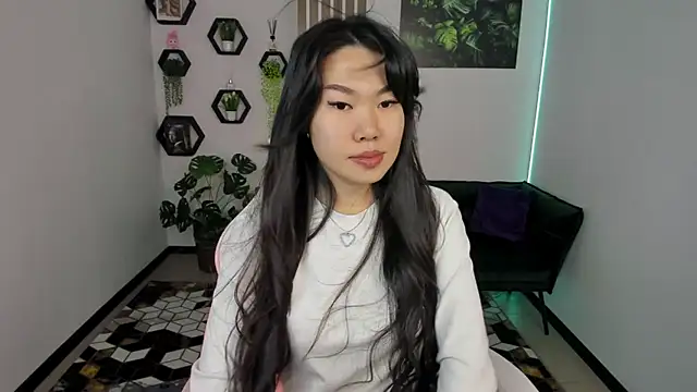 LunaPurrr online show from 28, 11, 2025