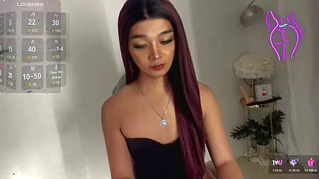 Snapshot of TrinityFucksYou chatting on 28, 11, 2025 TrinityFucksYou online show from 28, 11, 2025