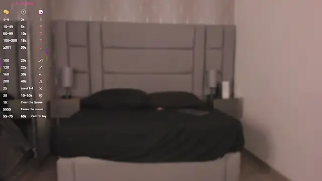 Mia-Medina online show from 25, 10, 2025