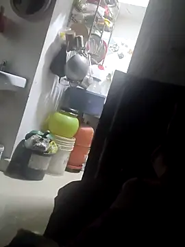 whitelady15 online show from 9, 9, 2025