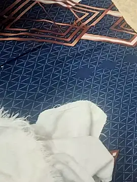 Snapshot of whitelady15 chatting on 17, 12, 2025 whitelady15 online show from 17, 12, 2025