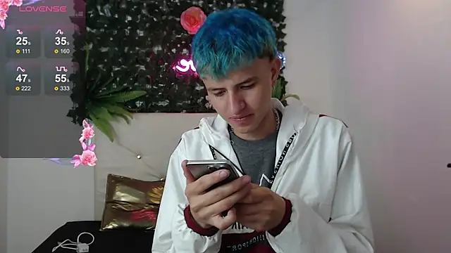 Snapshot of iam_lukas__ chatting on 7, 10, 2025 iam lukas online show from 7, 10, 2025