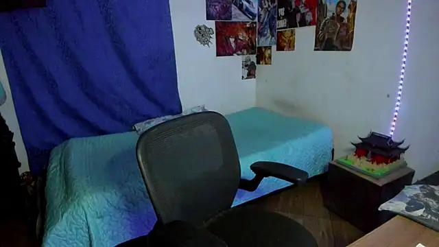 Snapshot of golden_ryyan chatting on 30, 4, 2026 golden ryyan online show from 30, 4, 2026