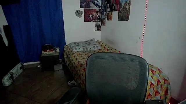 Snapshot of golden_ryyan chatting on 18, 6, 2026 golden ryyan online show from 18, 6, 2026