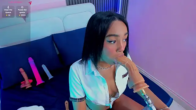 Snapshot of Clawdeen__wolf chatting on 2, 4, 2026 Clawdeen wolf online show from 2, 4, 2026