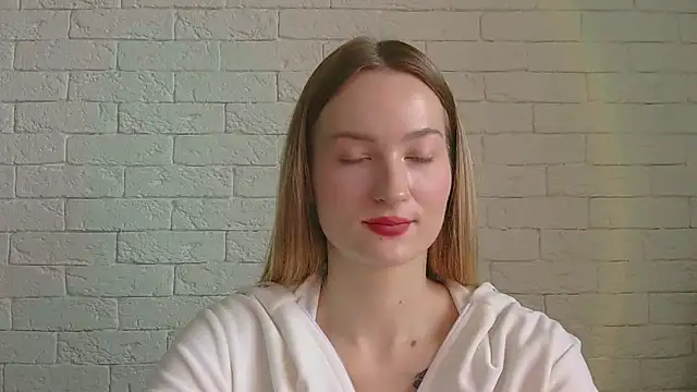 Snapshot of Alice_Sweet_01 chatting on 18, 12, 2025 Alice Sweet 01 online show from 18, 12, 2025