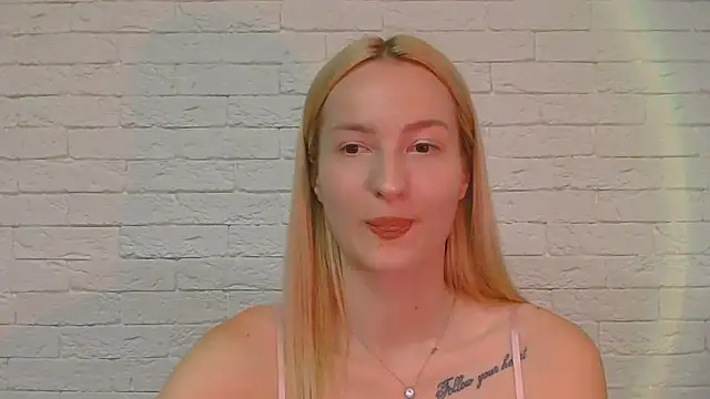Snapshot of Alice_Sweet_01 chatting on 17, 6, 2026 Alice Sweet 01 online show from 17, 6, 2026