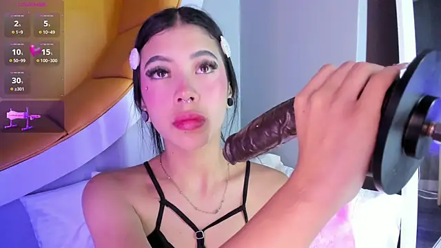 Brooke monroe online show from 22, 3, 2026