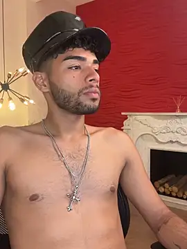 Snapshot of RaphaelDufort chatting on 31, 10, 2025 RaphaelDufort online show from 31, 10, 2025