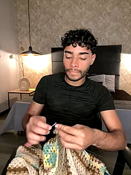 Snapshot of RaphaelDufort chatting on 30, 11, 2025 RaphaelDufort online show from 30, 11, 2025