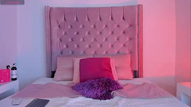 Diamond Piarce online show from 15, 9, 2025