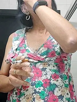 Emily de Carla online show from 12, 11, 2025