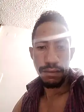 Snapshot of kratosmoreno25 chatting on 2, 6, 2026 kratosmoreno25 online show from 2, 6, 2026