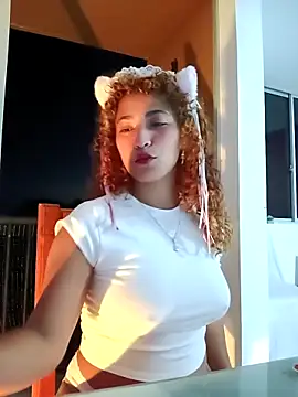 Snapshot of Vikyvoyeur chatting on 28, 9, 2025 Vikyvoyeur online show from 28, 9, 2025