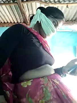 Hot-qwer online show from 23, 12, 2025