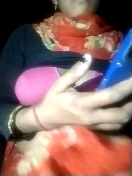 Hot-qwer online show from 5, 4, 2026