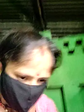 Hot-ilaiy online show from 11, 9, 2025