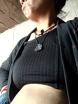 Hot-ilaiy online show from 2, 12, 2025