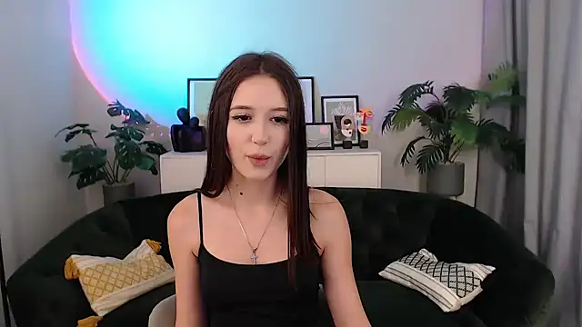 Snapshot of BlackEyesGirl chatting on 5, 10, 2025 BlackEyesGirl online show from 5, 10, 2025