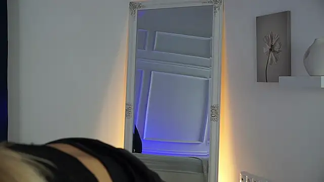 LenaaStar online show from 16, 11, 2025