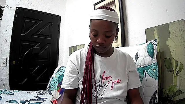 Snapshot of CandyNaynay chatting on 30, 10, 2025 CandyNaynay online show from 30, 10, 2025