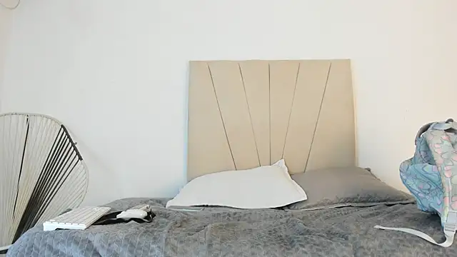  Miaa khalifa  online show from 10, 11, 2025