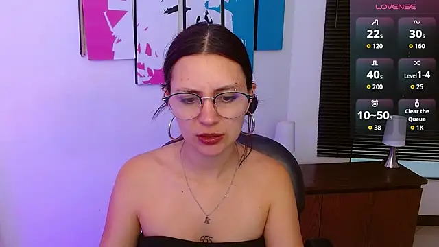 AlanaGarcia19 online show from 16, 10, 2025