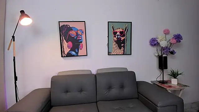 Snapshot of leyah_ chatting on 21, 3, 2026 leyah online show from 21, 3, 2026