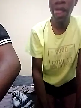 Snapshot of TmanZim2025 chatting on 27, 5, 2026 TmanZim2025 online show from 27, 5, 2026