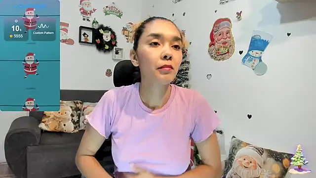 Snapshot of anastasia_tuya chatting on 27, 11, 2025 anastasia tuya online show from 27, 11, 2025