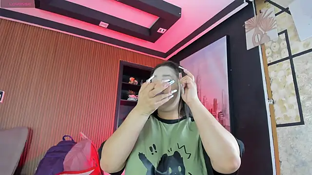 ThaliaBrooks  online show from 20, 12, 2025