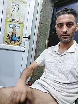 Snapshot of Mahdidido45 chatting on 22, 6, 2026 Mahdidido45 online show from 22, 6, 2026