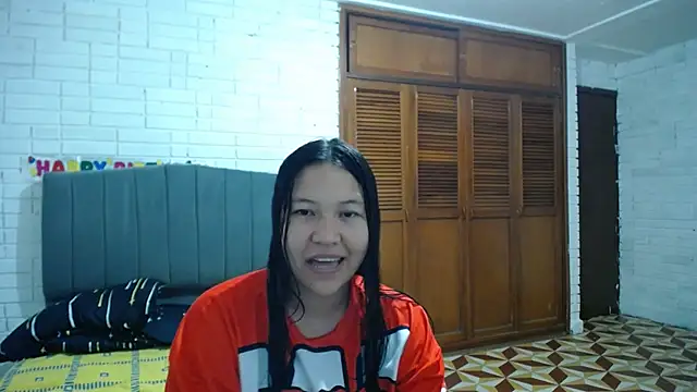 Naia Stant online show from 23, 10, 2025