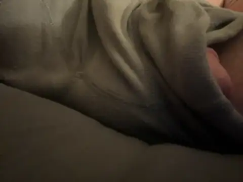 Snapshot of SmokeyKnight chatting on 9, 4, 2026 SmokeyKnight online show from 9, 4, 2026