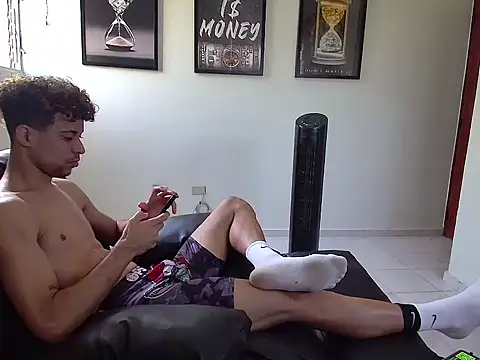 Dollarhot30 online show from 19, 3, 2026