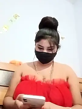 Snapshot of Hot-Soniya733 chatting on 5, 4, 2026 Hot-Soniya733 online show from 5, 4, 2026