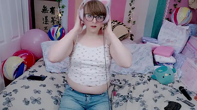 Snapshot of Maddy_cat_91 chatting on 19, 3, 2026 Maddy cat 91 online show from 19, 3, 2026